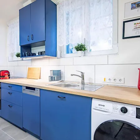 - Balcony - Comfy - Апартаменты *