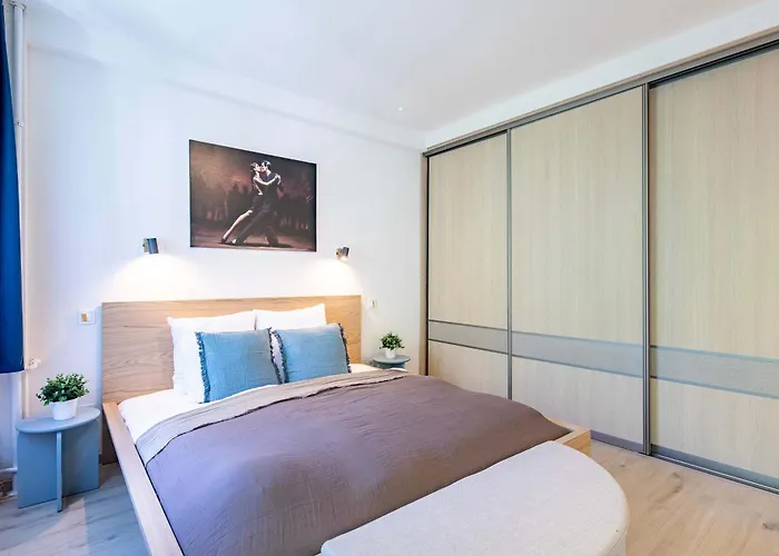 - Balcony - Comfy - Appartement