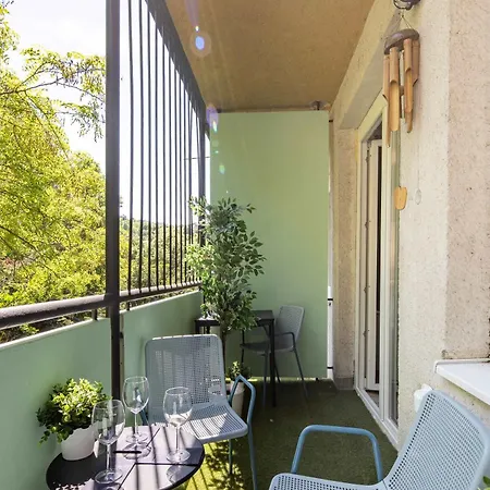 - Balcony - Comfy - Apartman Budapest