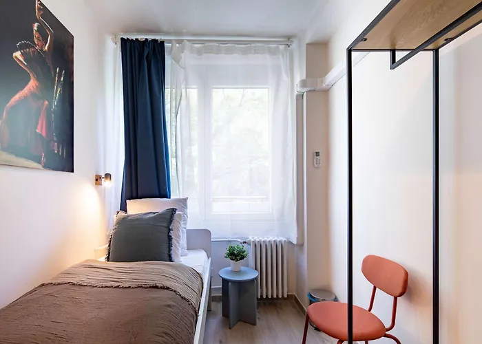 - Balcony - Comfy - *